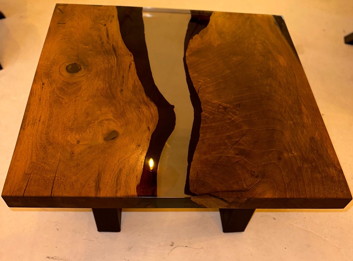 Arka Woods - Walnoot hout salontafel - Petra