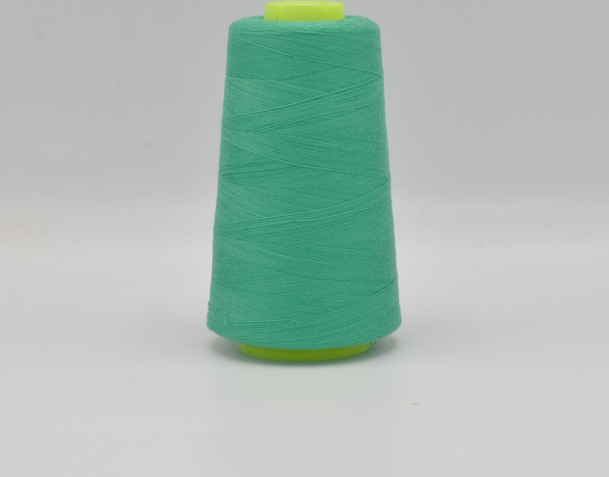 Overlock Garen per 4 stuks - 3000 Yards (2742 meter) per stuk - In 36 kleuren leverbaar - Gras groen