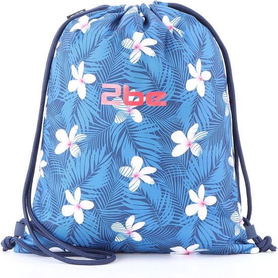 Sac de sport bleu avec imprimé tropical de feuilles de palmier et fleurs blanches, avec logo 2be rose.