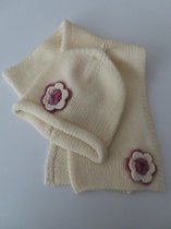 Muts + sjaal - Meisjes - ecru met roze bloem - 50 - 2 /4 jaar