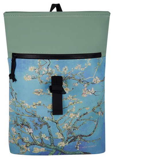 Lichtgroene rugzak met rolltop sluiting en Van Goghs Amandelbloesem print.