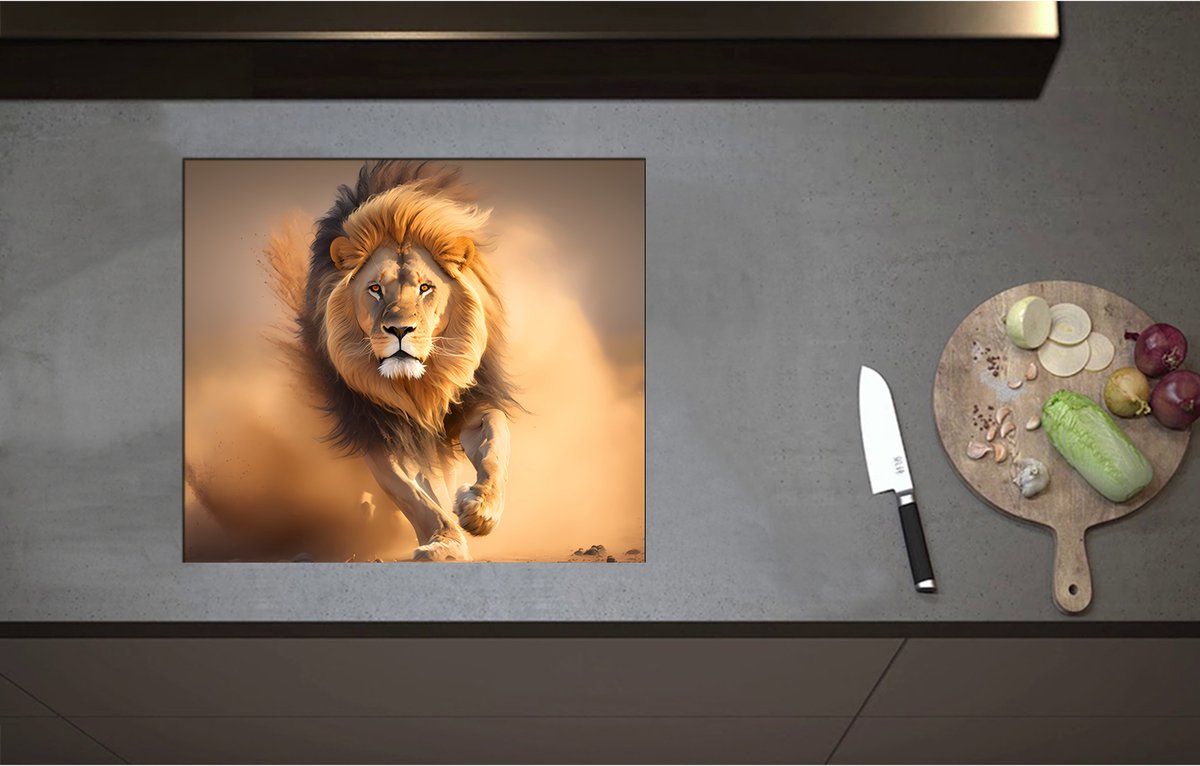 Inductieplaat Beschermer - Aanstormende Mannetjes Leeuw door het Afrikaanse Landschap - 58x51 cm - 2 mm Dik - Inductie Beschermer - Bescherming Inductiekookplaat - Kookplaat Beschermer van Wit Vinyl