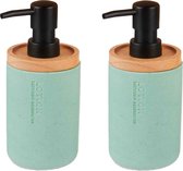 Berilo zeeppompje/dispenser Lotions - 2x - mat mintgroen - polyresin/bamboe - 18 x 8 cm - 300 ml - badkamer/toilet/keuken