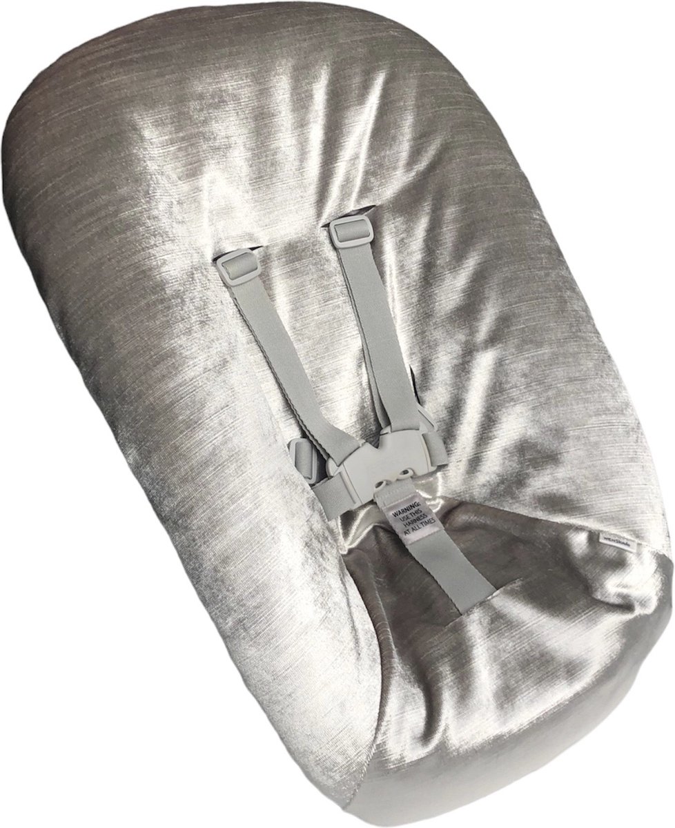 Image of #29 newborn hoes, Shiny velvet ecru, Stokke Tripp Trapp. Ook geschikt voor Kidsmill Up.