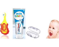 Wisdom Step By Step Babytandenborstel 0-2 jaar + Aquafresh Melktanden Babytandpasta 50ml + Sanitral Siliconen Babyvingertandenborstel - Set van 3