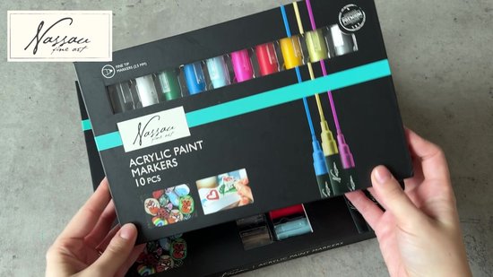 Nassau Fine Art Set à peinture acrylique – Qualité professionnelle – Polyvalent et durable – Pour Artistes, Hobby et DIY – Fermeture magnétique