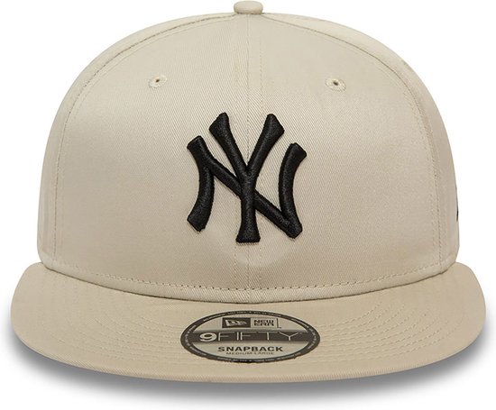 New Era New York Yankees League Essential Light Beige 9FIFTY Snapback Cap S/M