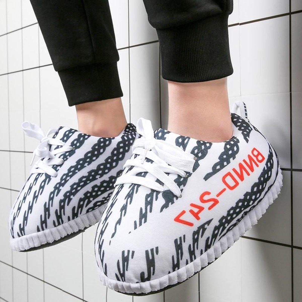 Yeezy Sneakersloffen - Zebra Adidas - Sneaker Pantoffels - Boost 350 -  Unisex - Wit... | bol