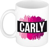 Carly naam cadeau mok / beker met roze verfstrepen - Cadeau collega/ moederdag/ verjaardag of als persoonlijke mok werknemers