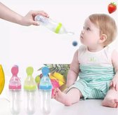 Bol.com Baby Knijpfles met Lepel voor Babyhapjes - Lepelfles Baby - groen - Siliconen - BPA Vrij - 90 ml aanbieding