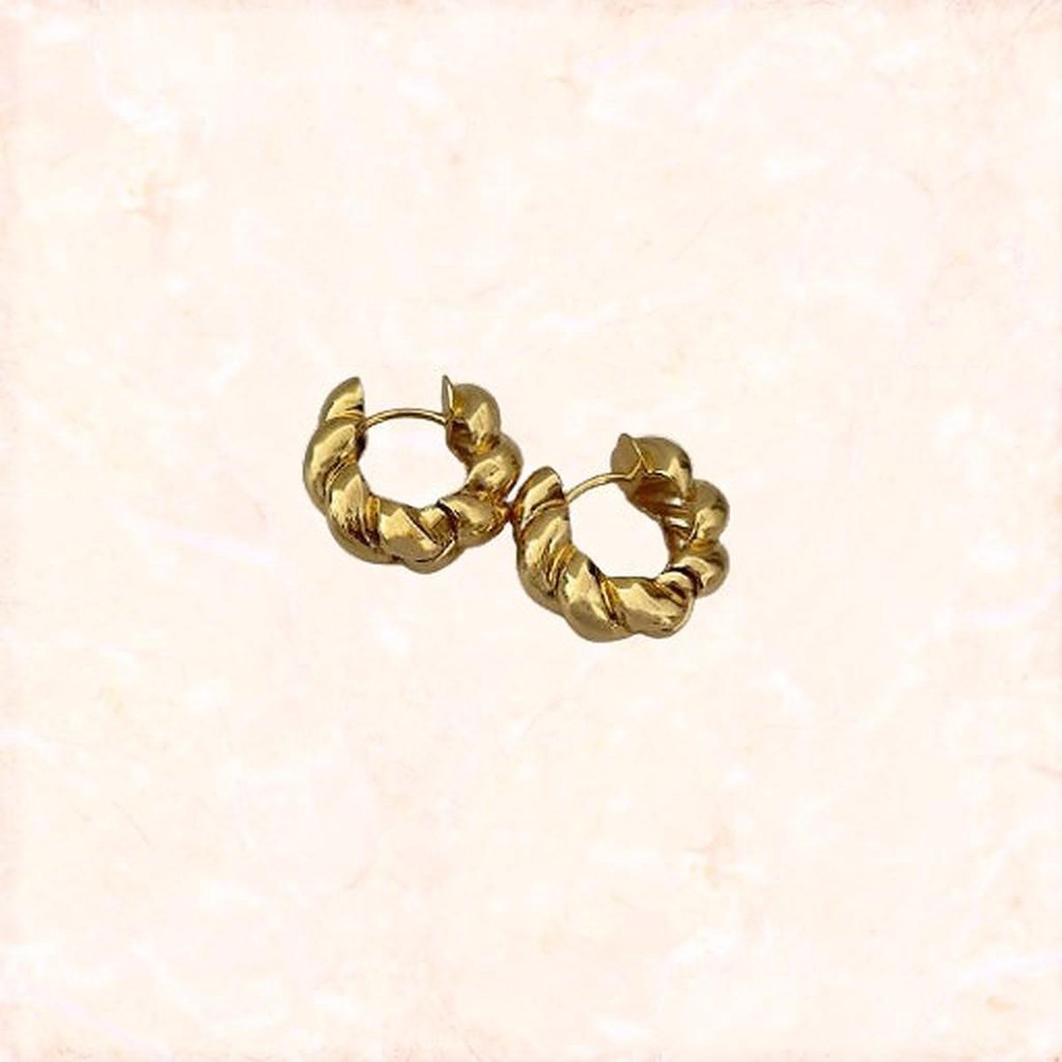 Jobo By JET - Twice earrings - Gold - Gouden oorbellen - Kleine oorringetjes