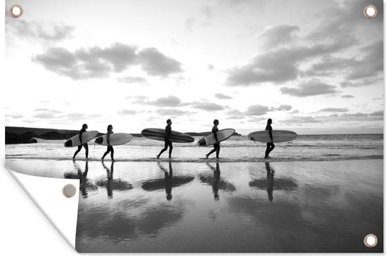 Surfers langs het strand - zwart wit - Tuindoek