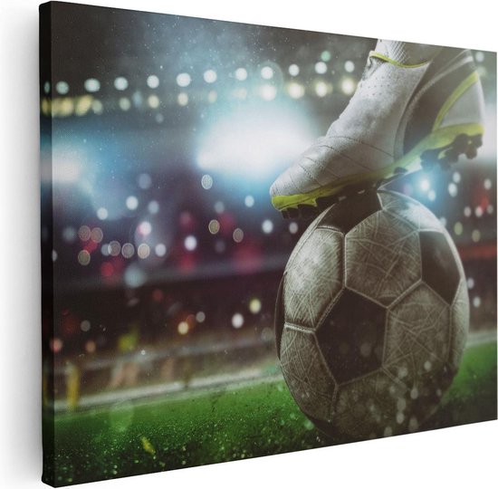 Artaza Canvas Schilderij Voetbal Aftrap Met De Bal In Het Stadion - 80x60 - Foto Op Canvas - Canvas Print