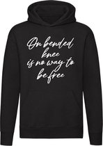On bended knee is no way to be free Hoodie | sweater | Peter R de Vries | unisex | capuchon