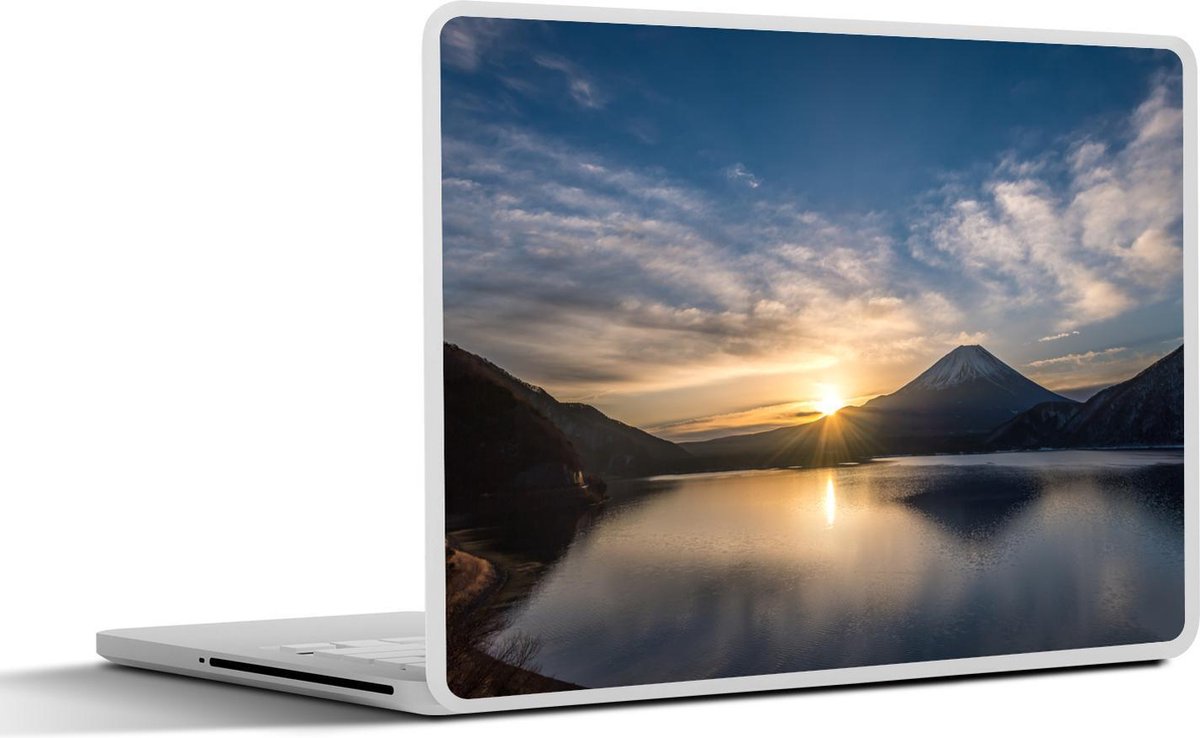 Afbeelding van product SleevesAndCases  Laptop sticker - 15.6 inch - De zon komt op achter Mt. Fuji