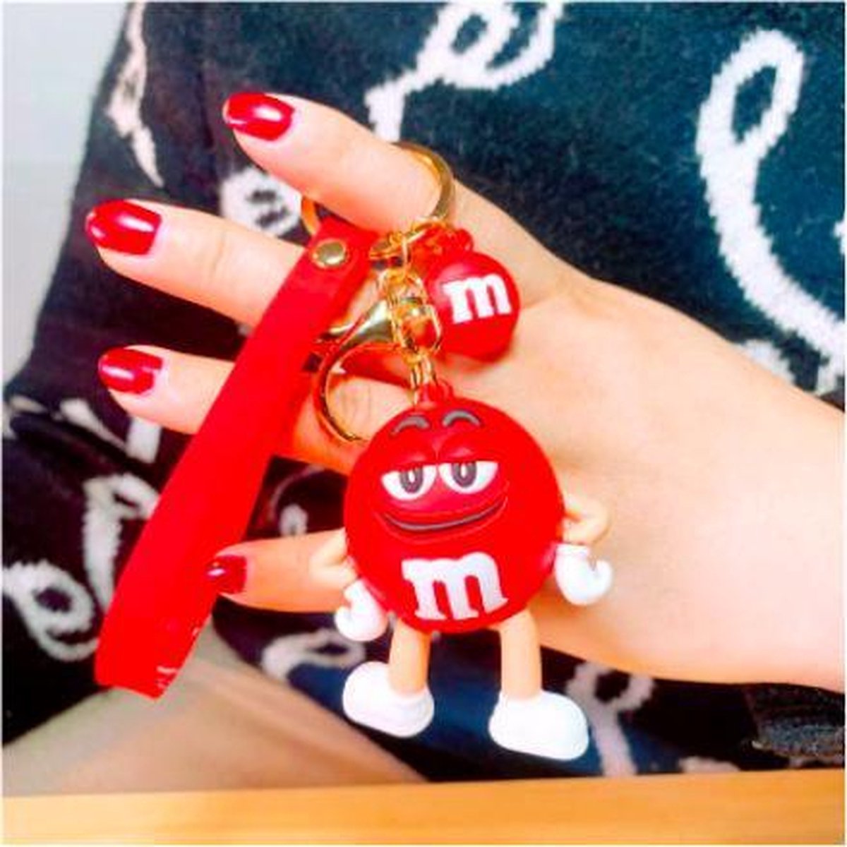 ProductGoods - 1 M&M Rood Sleutelhanger - Fiets Decoratie - Sleutelhangers - M&M