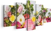 Artaza Canvas Schilderij Vijfluik Bloemen Op Een Witte Houten Achtergrond - 100x50 - Foto Op Canvas - Canvas Print