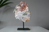 Roze Amethist met kristallen op standaard  635 gram | edelstenen en mineralen | FLOATY STONE