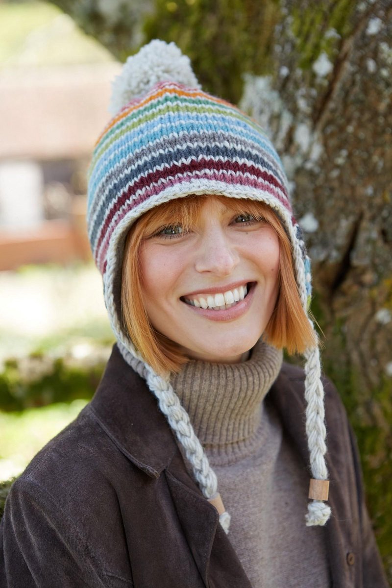 Hoxton Chullo - Nepal muts - Wollen muts - pompon - oor flappen - gevoerd - Fair trade — cadeau in Mode & Accessoires - foto 3