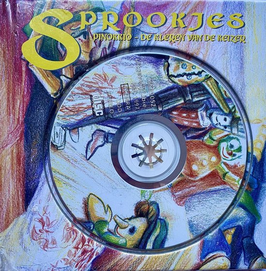 Cd-hoes met de titel 'sprookjes pinokkio - de kleren van de keizer' in gele letters. Illustratie van poppenkaracters in rode, bruine en gele kleuren.