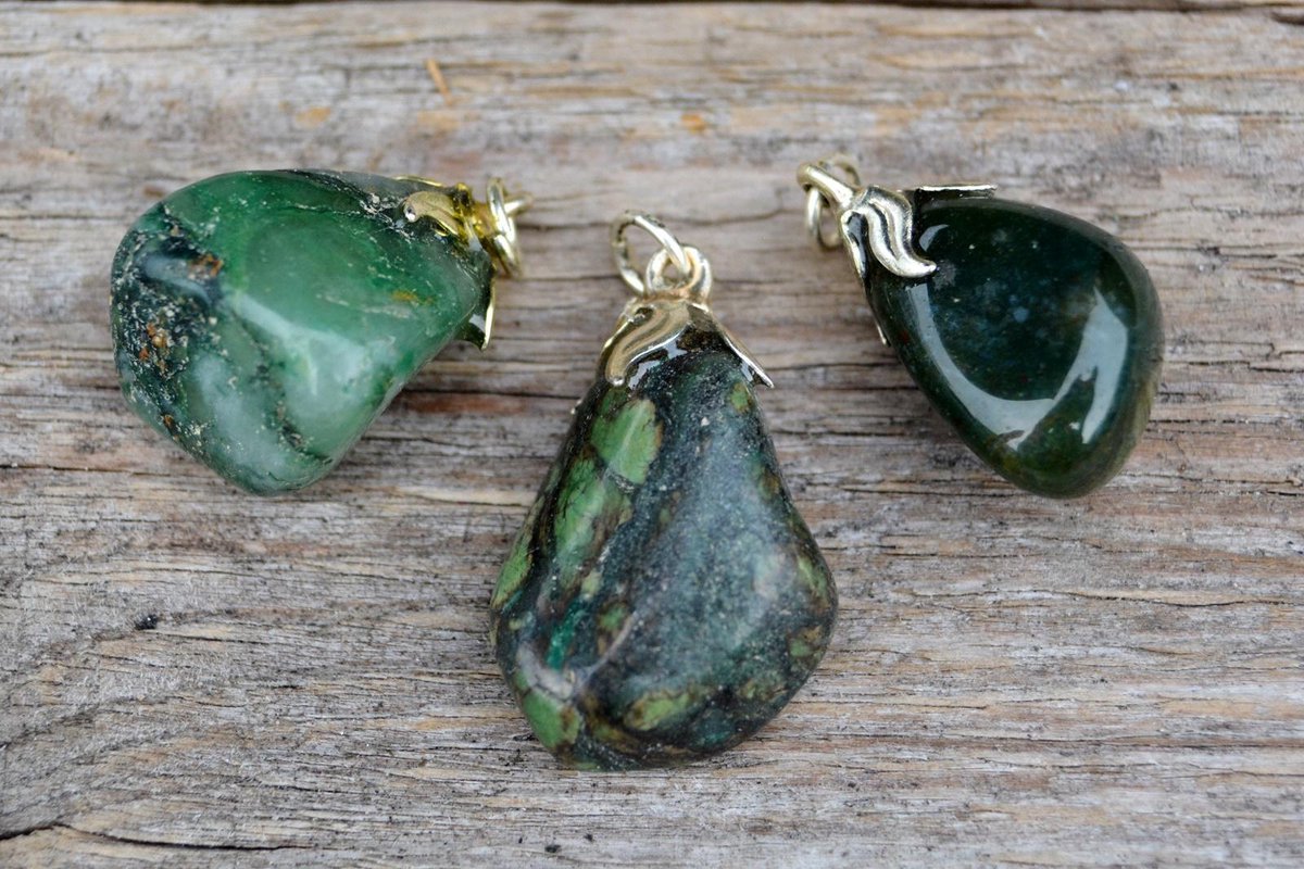 Edelsteen groene Jade hanger