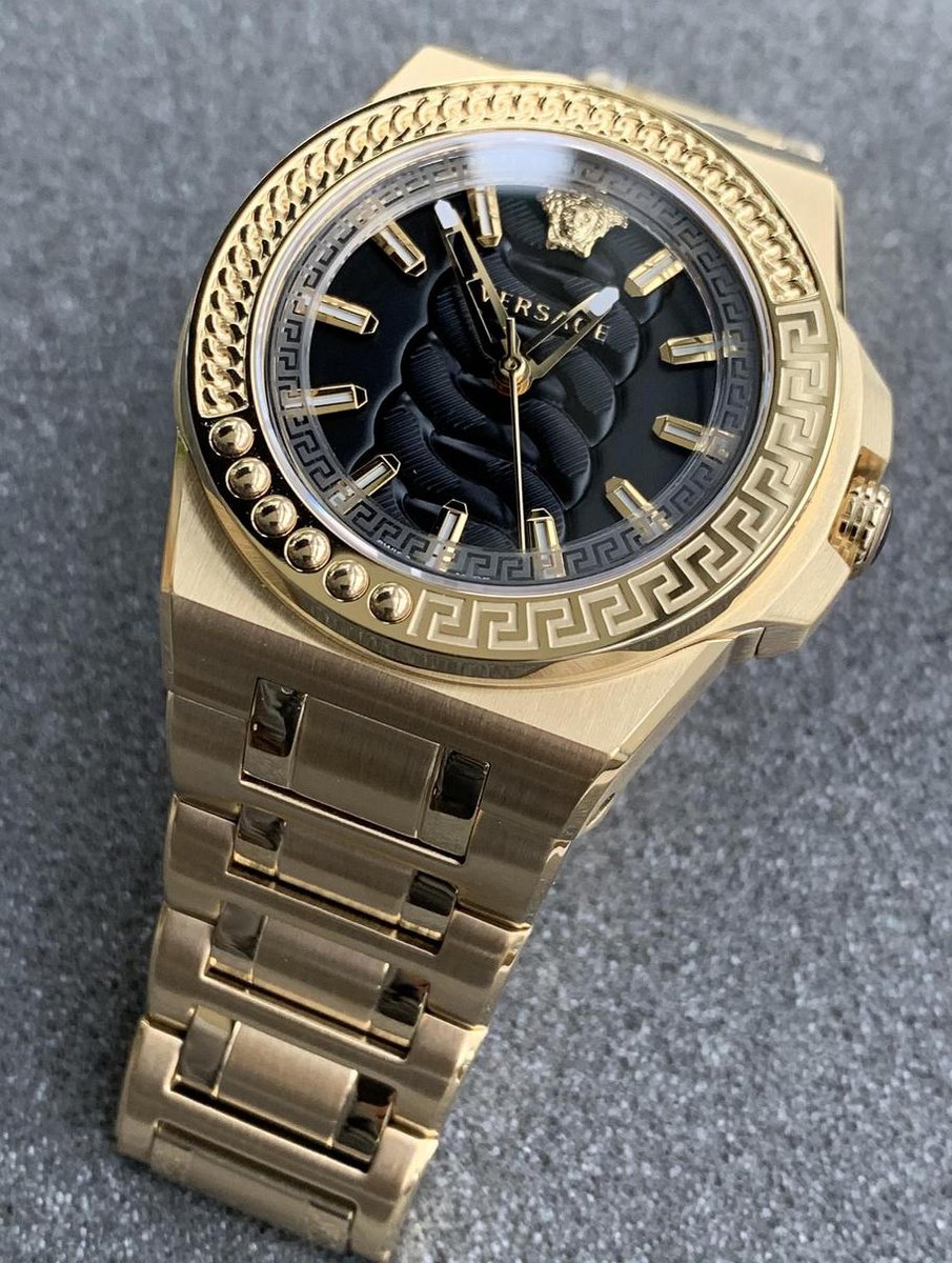 Versace chain 2025 reaction horloge