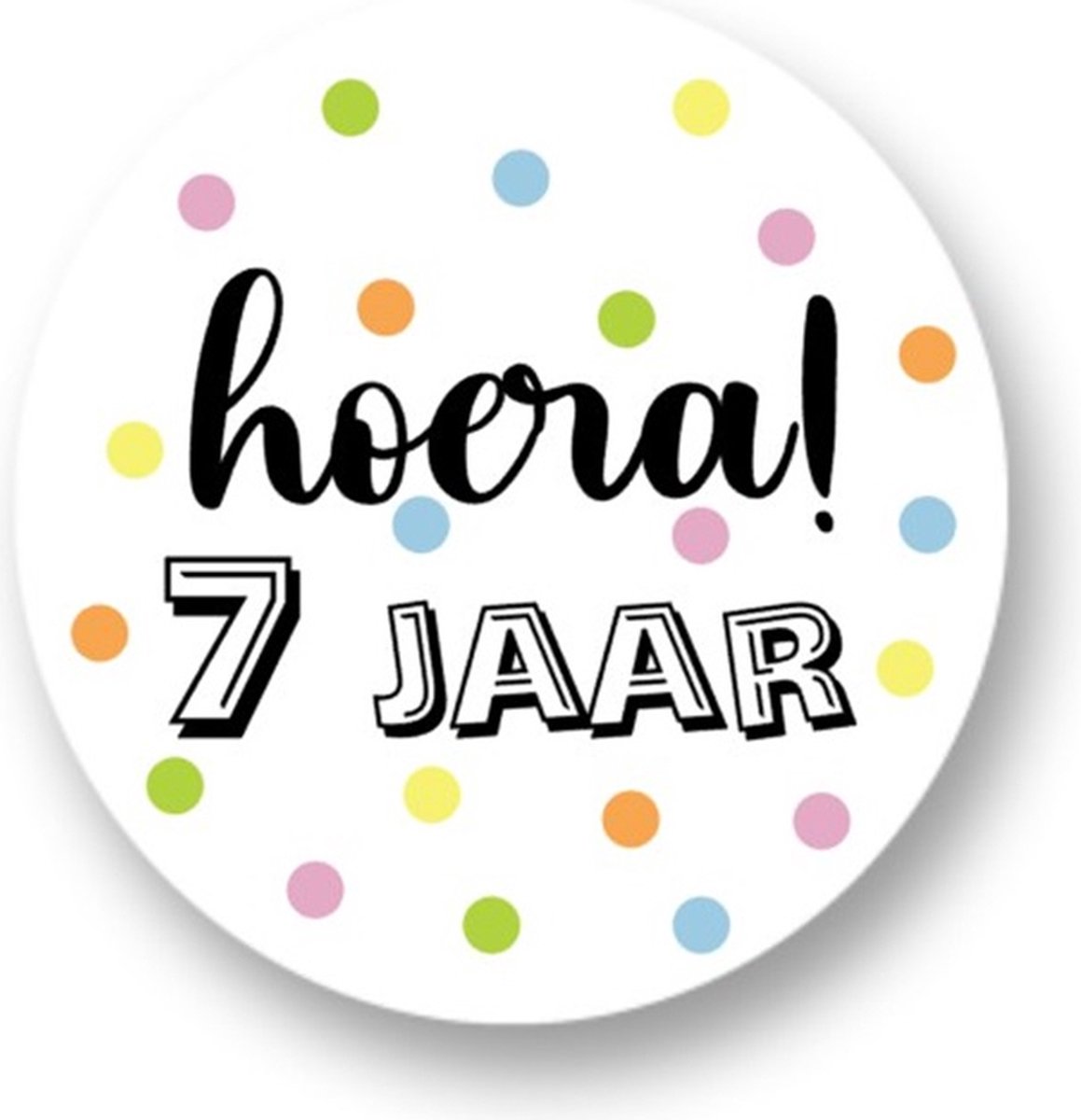 20x Cadeausticker Hoera 7 jaar! - Traktatiesticker Hoera - Wensetiket 7 jaar - rond 40mm - Sluitsticker - 20 stuks cadeausticker - sticker 7e verjaardag - Kinder traktatie - Traktatie basisschool - Uitdelen - Jarig - Trakteren -Hoera-Uitdeeltraktatie