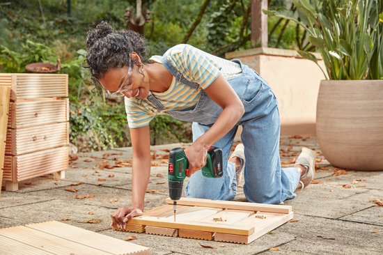 Bosch Easydrill Perceuse-visseuse sans fil 18 V 1,5 Ah Li-Ion Incl. batterie, chargeur, boîte système de 241 pièces