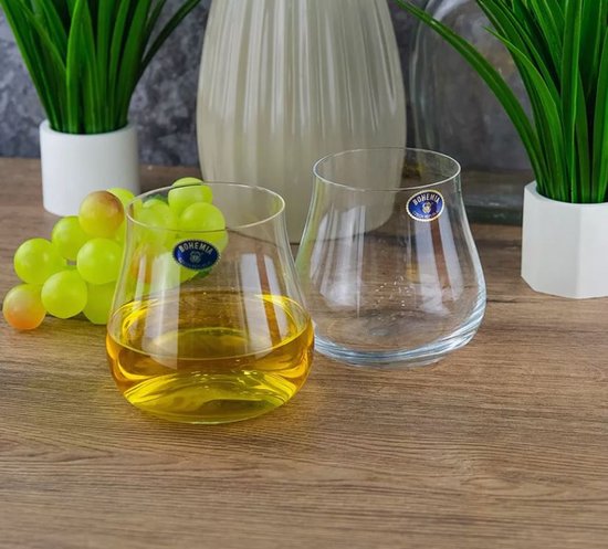 Kan het drinken uit wijnglazen zonder steel kwaad? - Rode Wijnglazen shop