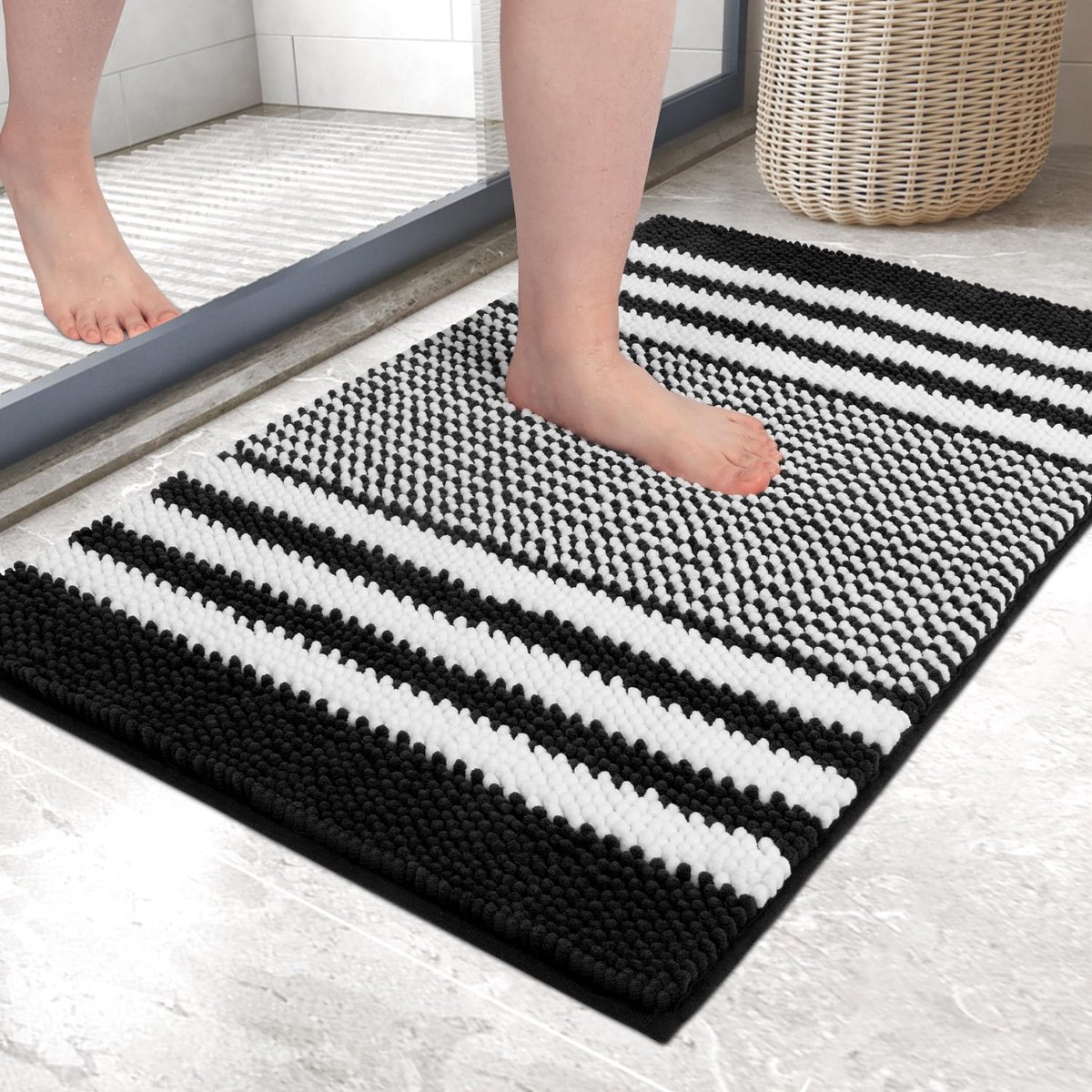 My Ninki ® Zachte Chenille Bademat met Antislip en Hoge Absorptie voor Badkamer en Toilet, 60 x 90 cm, Zwart