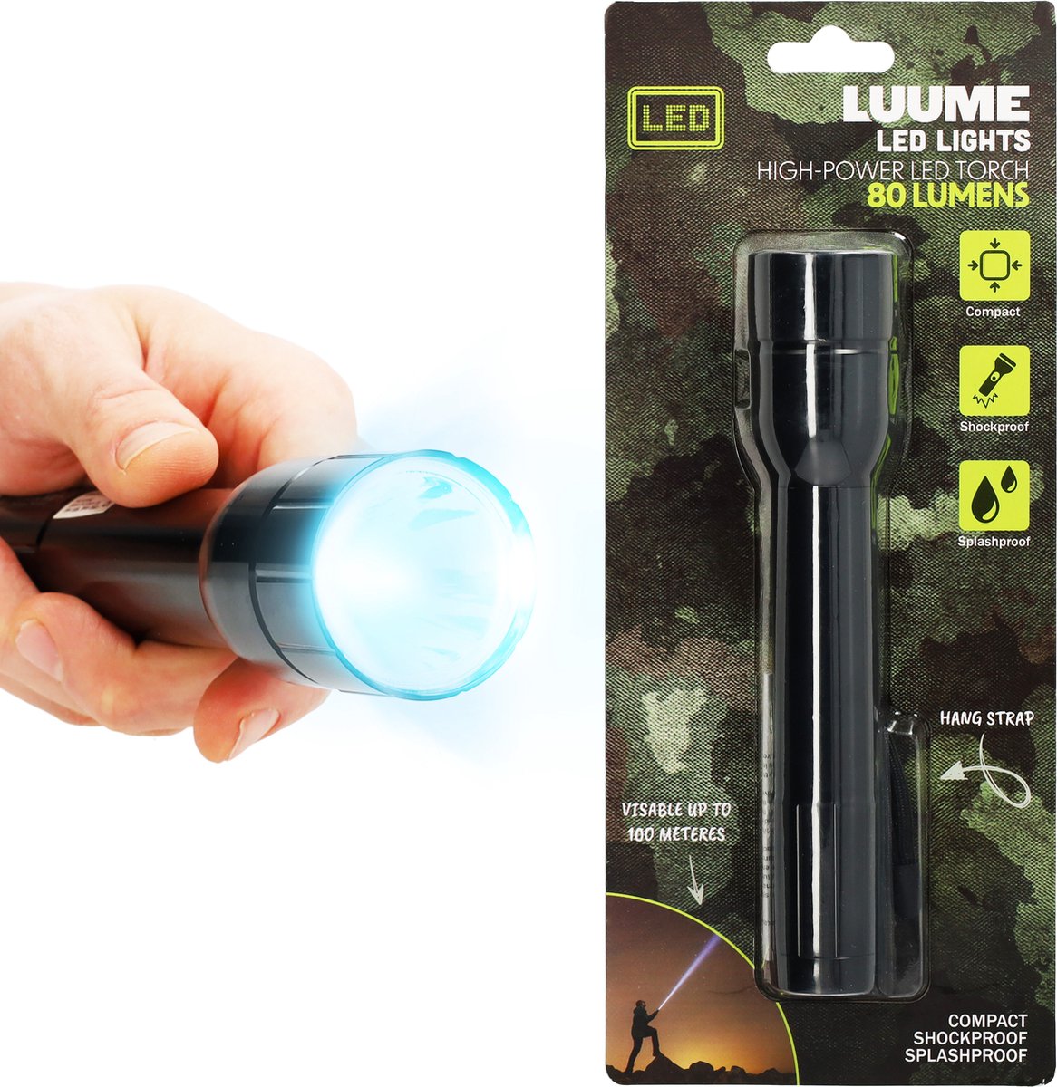 Zaklamp op Batterijen Zwart - Krachtige Militaire Zaklamp Led 10W- Zoom in Functie met 5 Standen - Tot 100 Meter - Ideaal voor Noodpakket voor Thuis 72 uur - Denk Vooruit - Luume