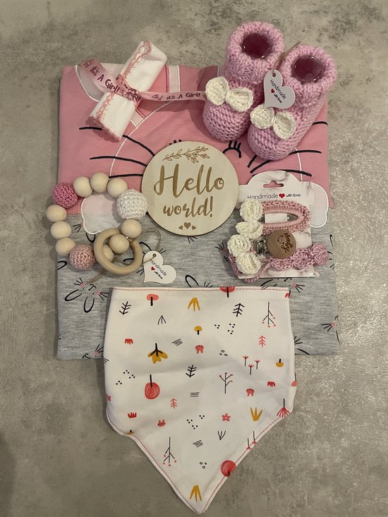 Maminobaby.nl baby geschenkset meisjes - Gehaakte Babyslofjes - Handgemaakte speenkoord - Handgemaakte haarclip - Deken - Slabbetje - Monddoek - Bijtring - Kraamcadeau - Babyshower - Baby cadeau van Maminobaby.nl — afbeelding 5