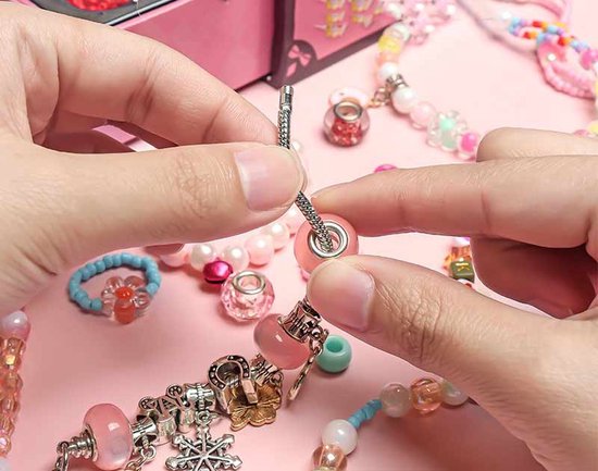 Kit de fabrication de bijoux - 1 500 pièces - Kit de perles - Bracelets pour filles - Créez vos propres Bijoux pour enfants - Kit de bracelets à breloques - Bijoux, loisirs créatifs et jouets pour enfants (5-12 ans)