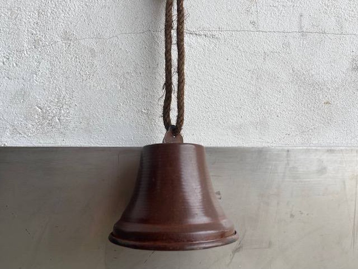 Bell rusty D10H9cm