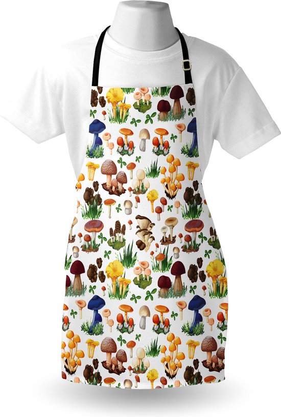 Wit schort met een veelkleurig paddenstoelenpatroon met diverse soorten paddenstoelen en groen. Gedragen over een wit T-shirt op een paspop.