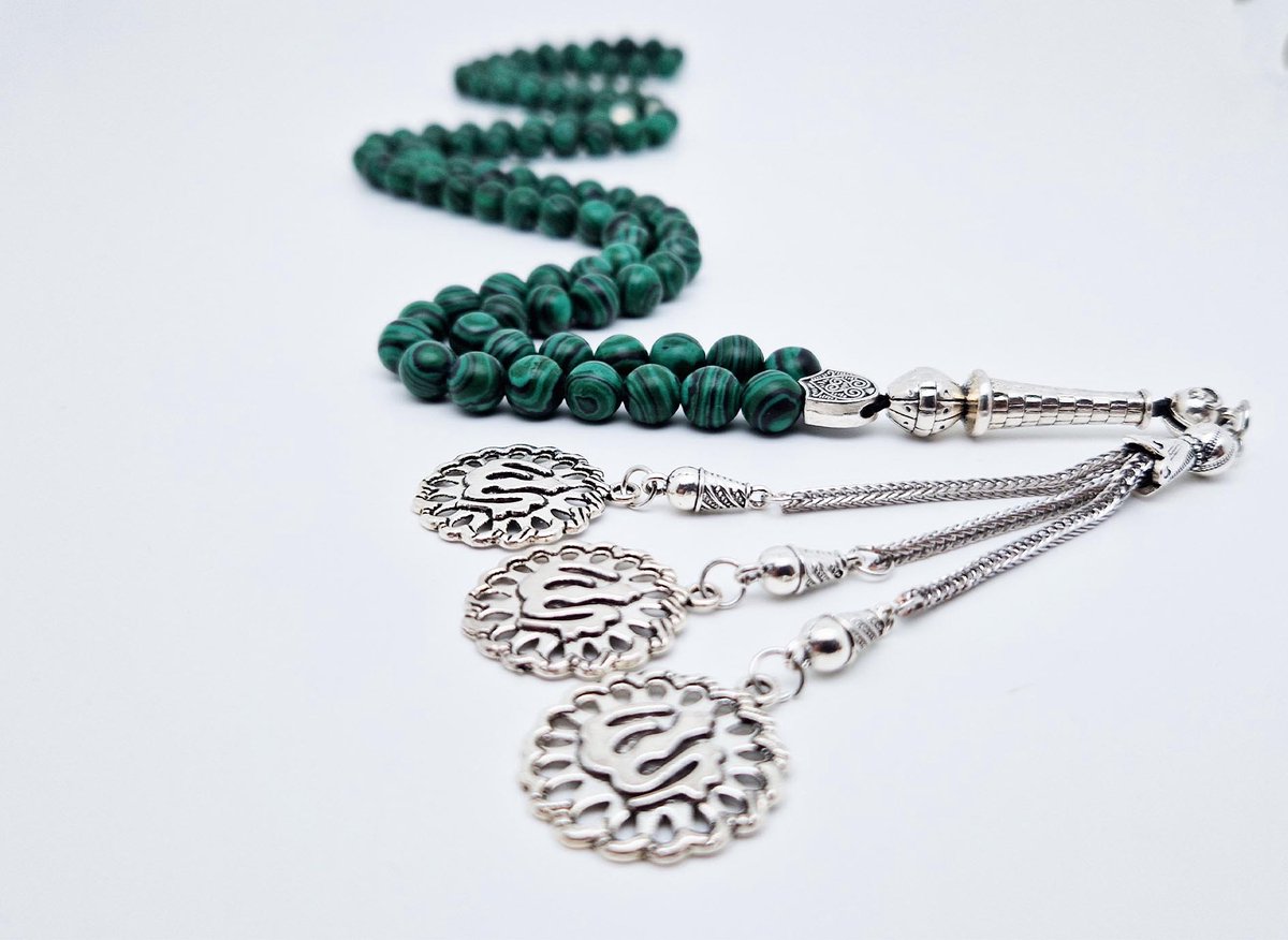 Handgemaakte tesbih "Tasbih" natuursteen "Malachiet" - Aantal kralen 99 - Diameter kralen 8MM - met metaal tassel "Allah Muzakhrafa" - Een mooi cadeau-idee