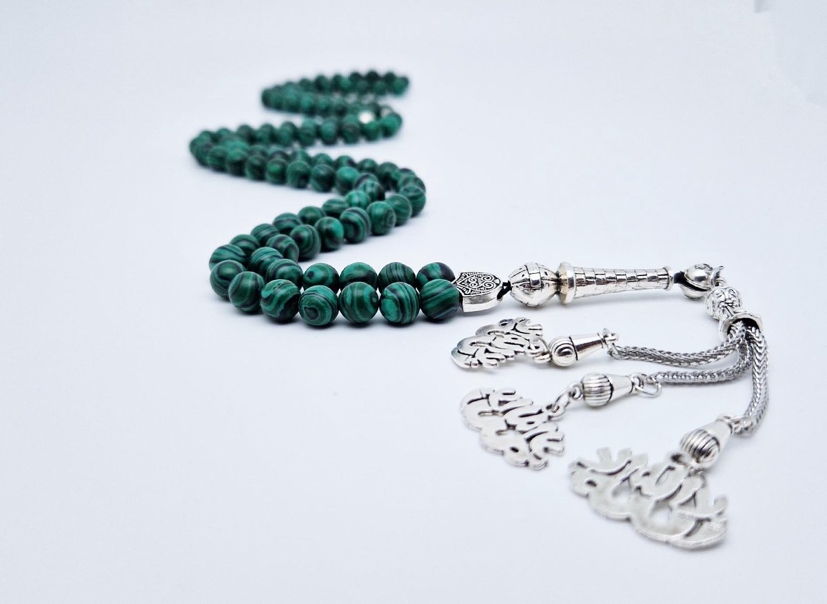 Handgemaakte tesbih "Tasbih" natuursteen "Malachiet" - Aantal kralen 99 - Diameter kralen 8MM - met metaal tassel "La alih ala allah" - Een mooi cadeau-idee