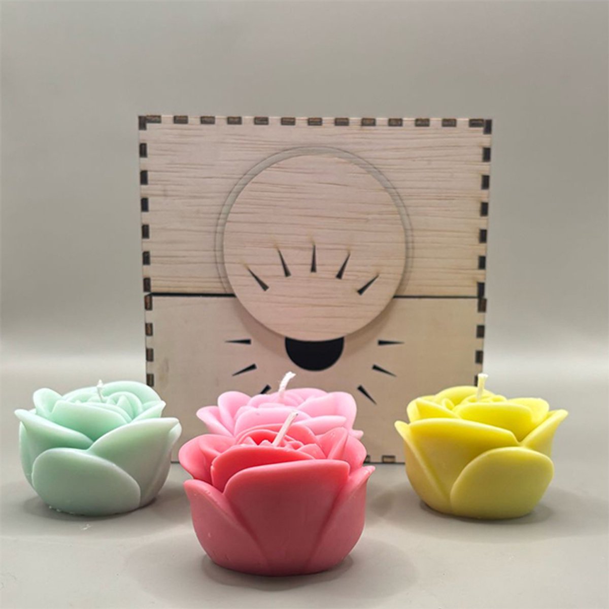 Luxe Geurkaarsen Set – Handgemaakte Rozen Kaarsen in Houten Geschenkdoos – 4 Geuren – Deco
