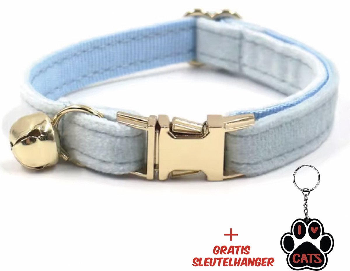 SilverAndCoco® - Licht Blauwe Katten Halsband met Bel met Gratis Sleutelhanger | Velvet Kat Kitten Bandje met belletje | Kattenhalsband Suède Gouden | Kleding Decoratie Poezen | Kattenbandje Huisdier Poes - Blauw / Goud