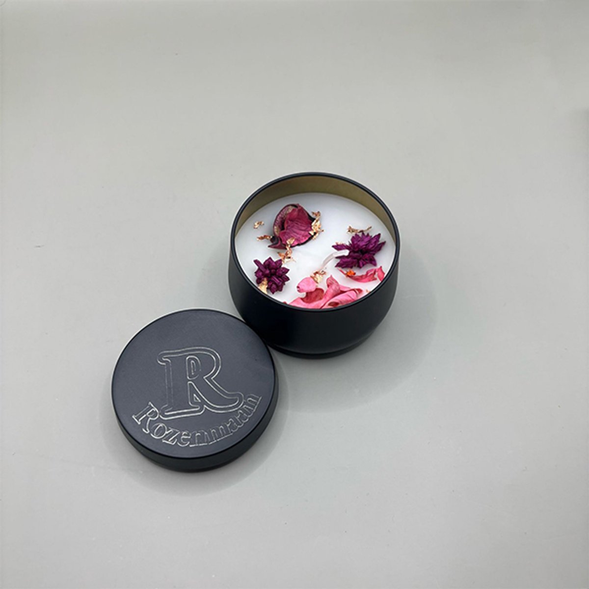 Rozemaan - Luxe Geurkaars - Zwart Glas - Handgemaakt - Palmwas - Rozen Etherische Olie - 8 Uur Brandtijd - 150ml