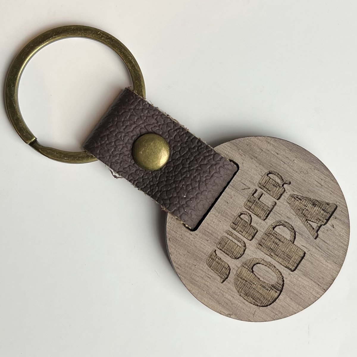 Lonnie - Sleutelhanger - Hout - Luxe afwerking met PU Leren detail- Gegraveerde tekst - Super Opa