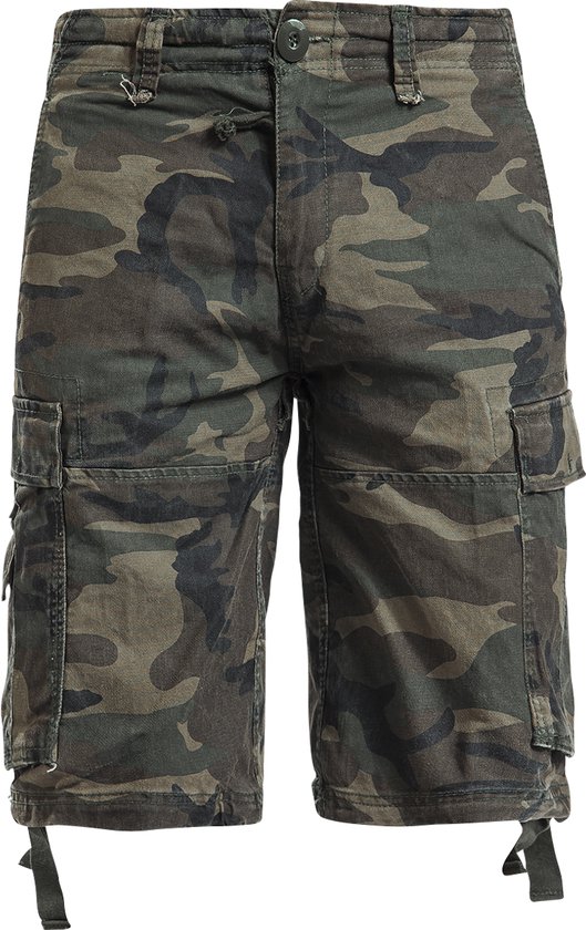 Voorkant van camouflage cargo shorts, met grote zijzakken en verstelbare zomen.