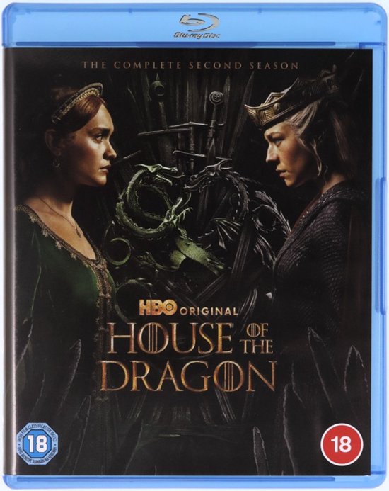 Voorkant Blu-ray: Twee vrouwen in koninklijke kledij kijken elkaar aan voor een troon met draken.