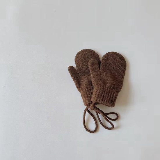 Vind wanten met koord in Babykleding Vind wanten met koord in Babykleding