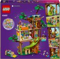 Achterkant van de LEGO Friends-doos, met de boomhut en speelfiguren.