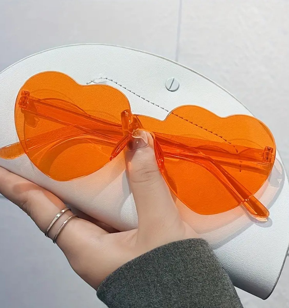 Hartjes zonnebril oranje - koningsdag - oranje - feest - thema - zon - orange