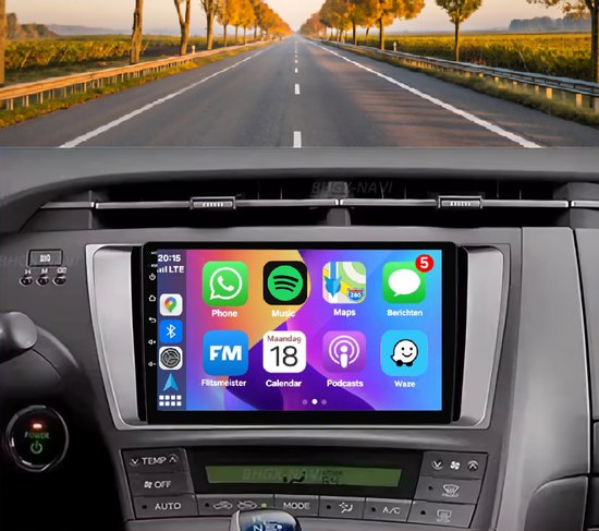Groot touchscreen autoradio met apps zoals telefoon, muziek, kaarten en berichten.