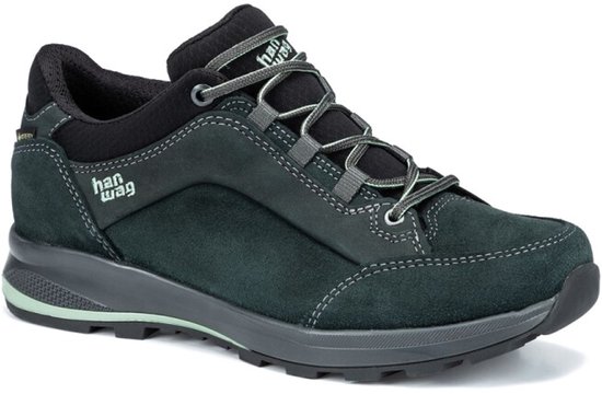 Donkergroene Hanwag wandelschoen met mintgroene accenten, veters en Gore-Tex logo.