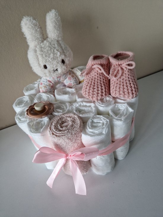 Luiertaart small rammelaar meisje - babyshower- kraamcadeau van Luiertaart — afbeelding 5