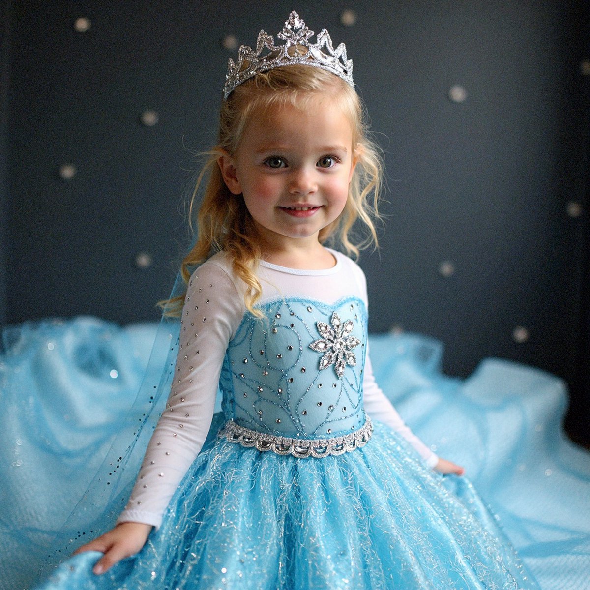 Joya Kids® Luxe Blauwe ijsprinses Verkleed Jurk met Ster | Glamour Jurk met sleep | Prinsessenjurk meisje | Verkleedjurk + Accessoires set | Blauw | Maat 128/134 (130) — afbeelding 13